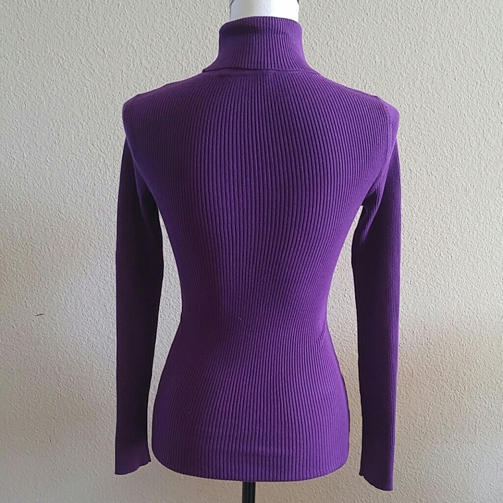 WHBM Ribbed Sweater - Picture 3 of 6